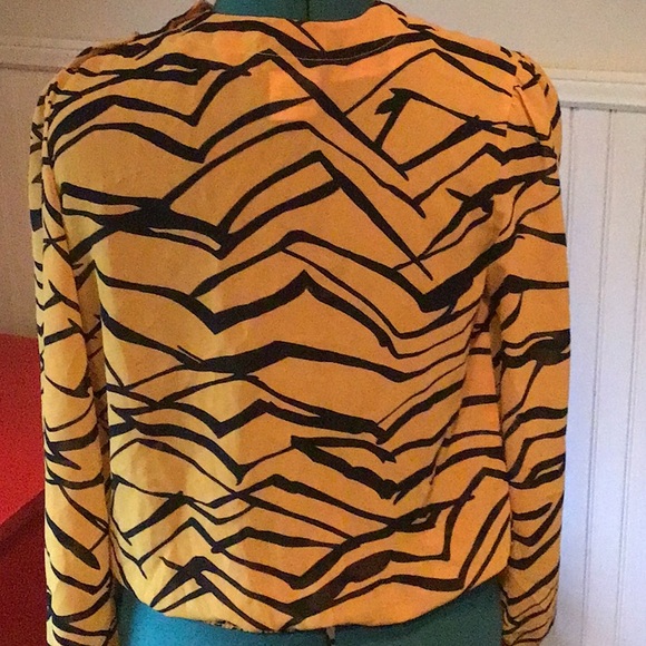 Vintage Kathy Alison blouse. Animal print. Tiger. Mustard/orange. - Picture 5 of 12